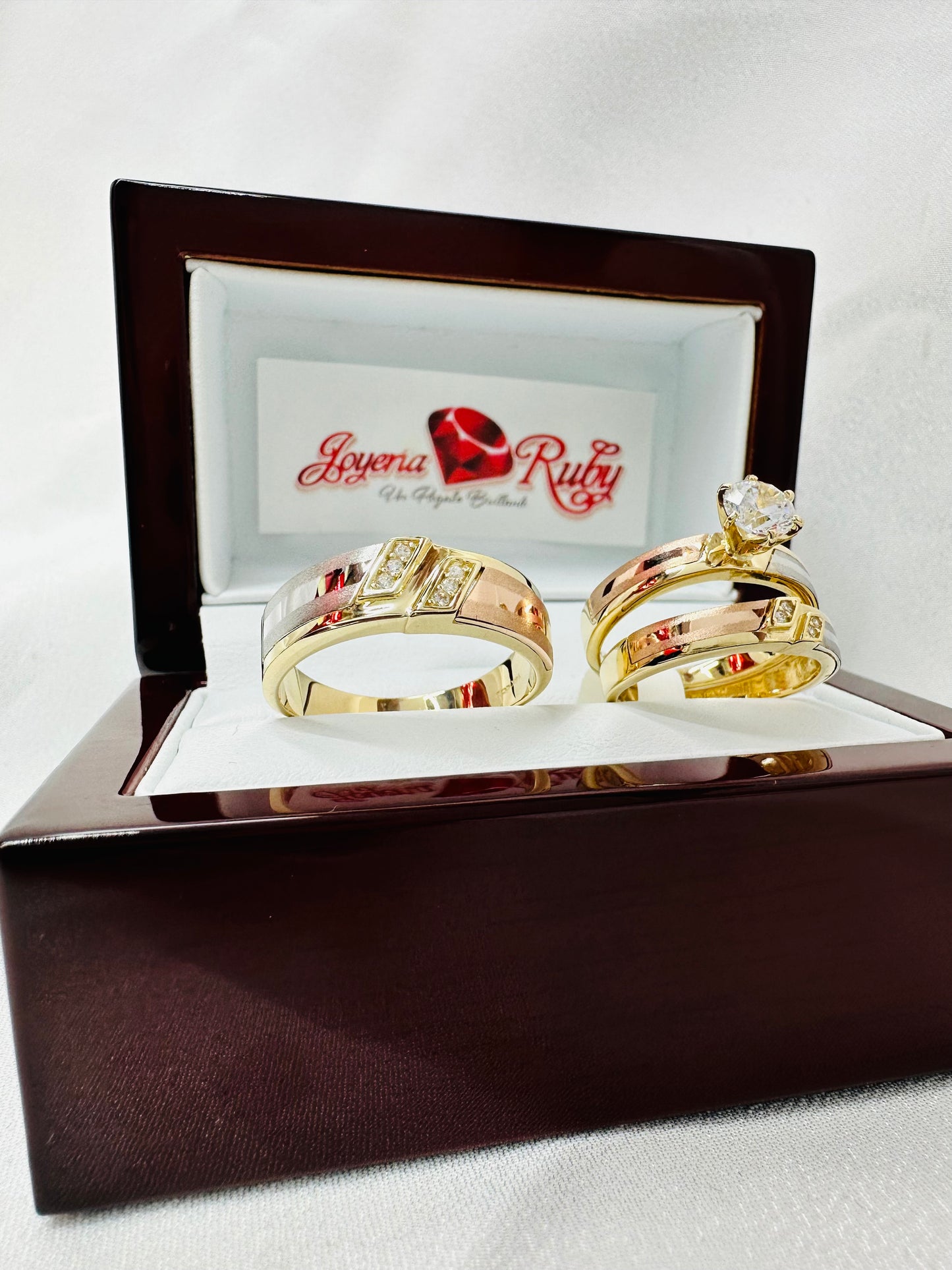 Anillo de oro de 14 kilates